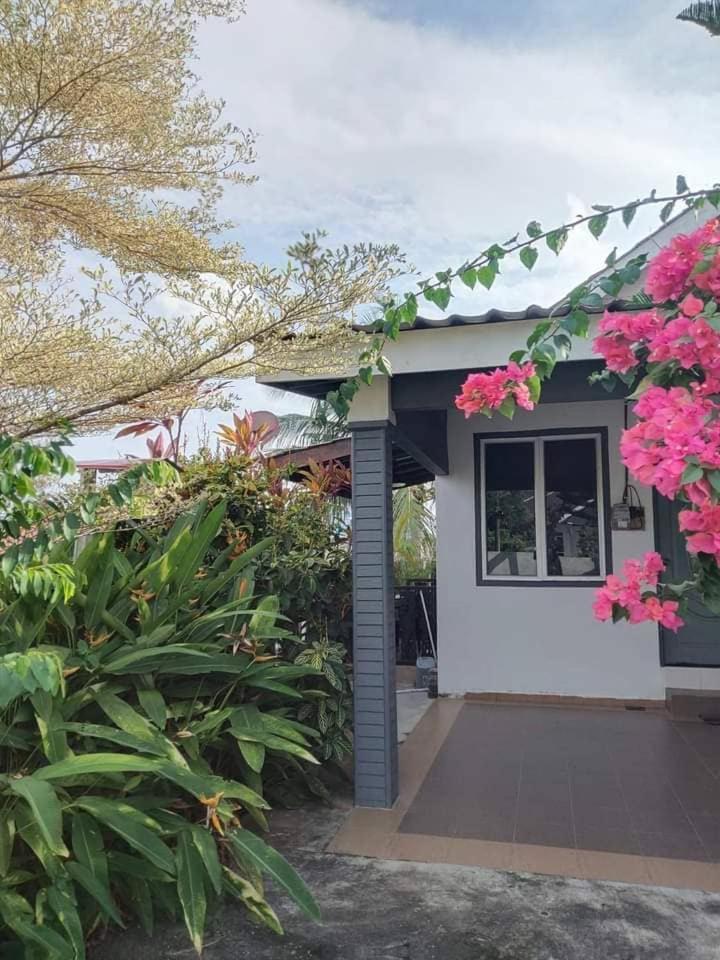 Langkawi Homestay Bunga Padi กัวห์ ภายนอก รูปภาพ
